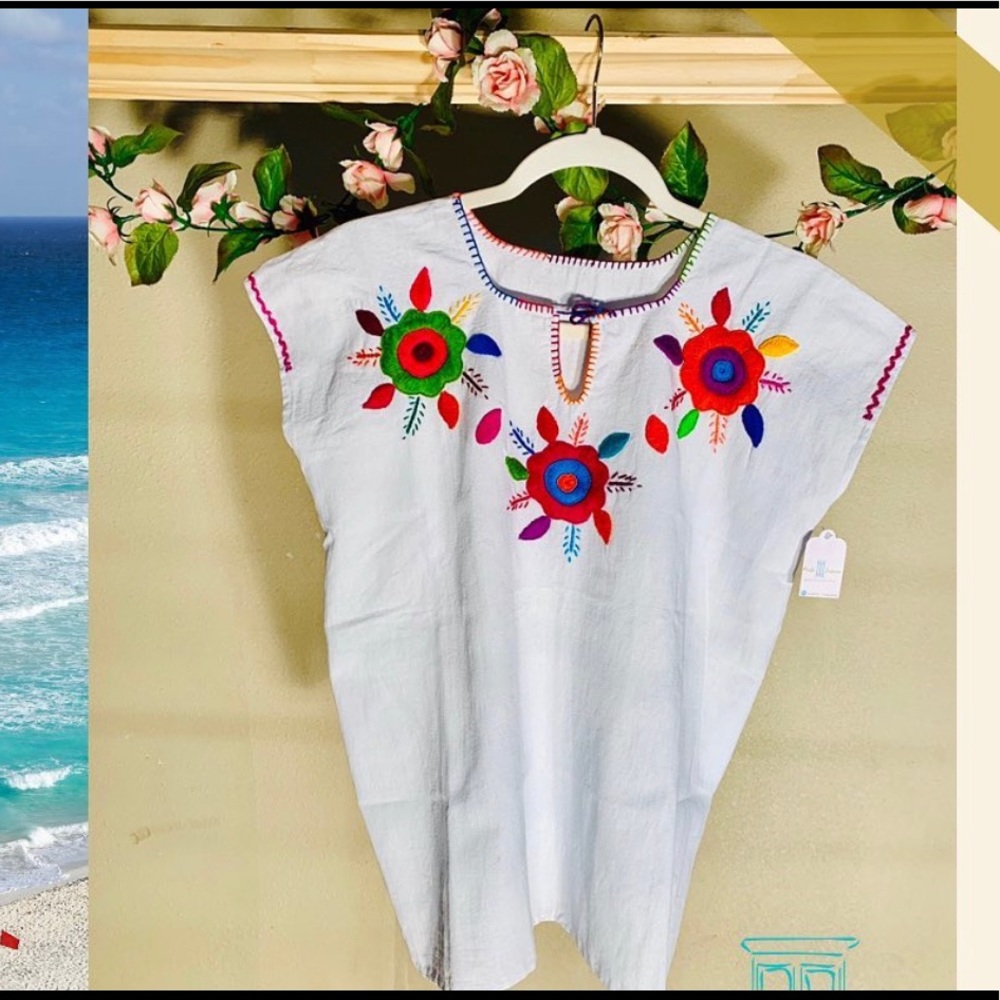 Mexican Embroidery flowers Blouse
